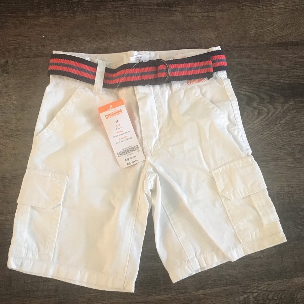 Gymboree NWT White shorts with belt